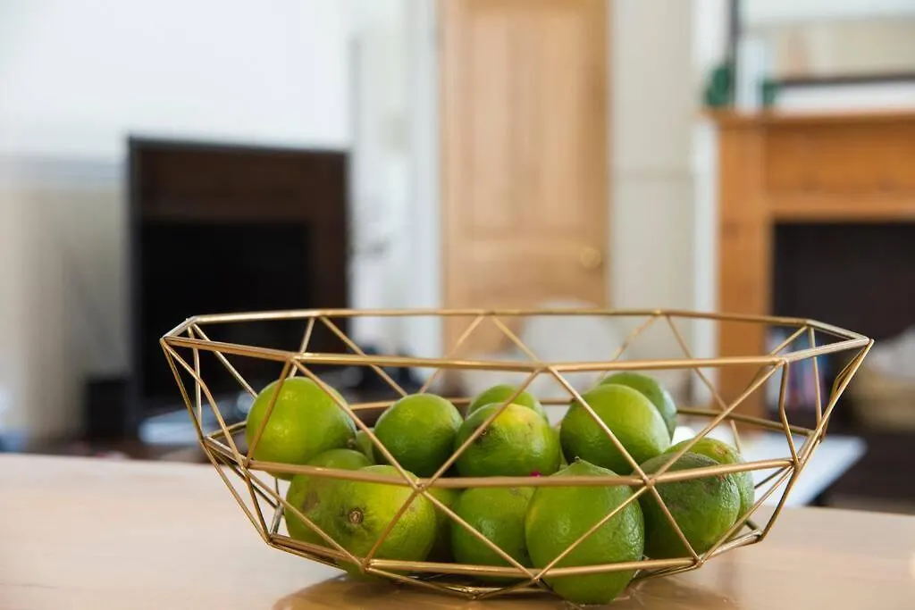 Best Location In Hobart! Luxury 4 Bedroom With Stunning Views 0*, Hobart