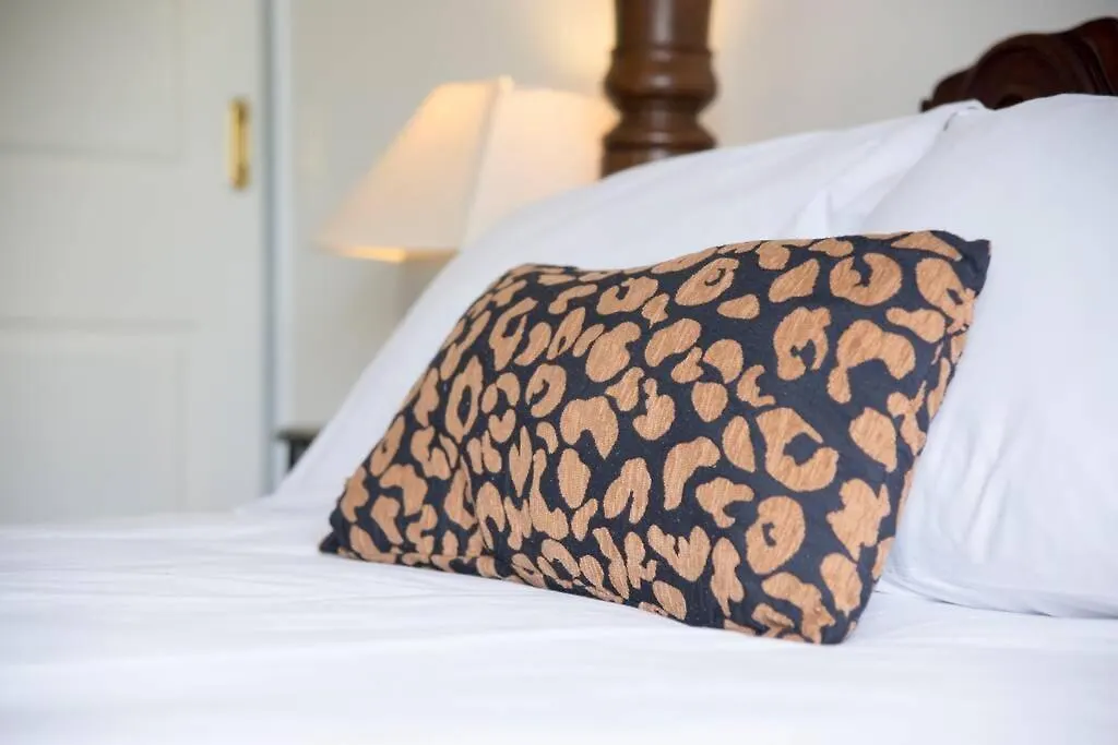 Holiday home Best Location In Hobart! Luxury 4 Bedroom With Stunning Views